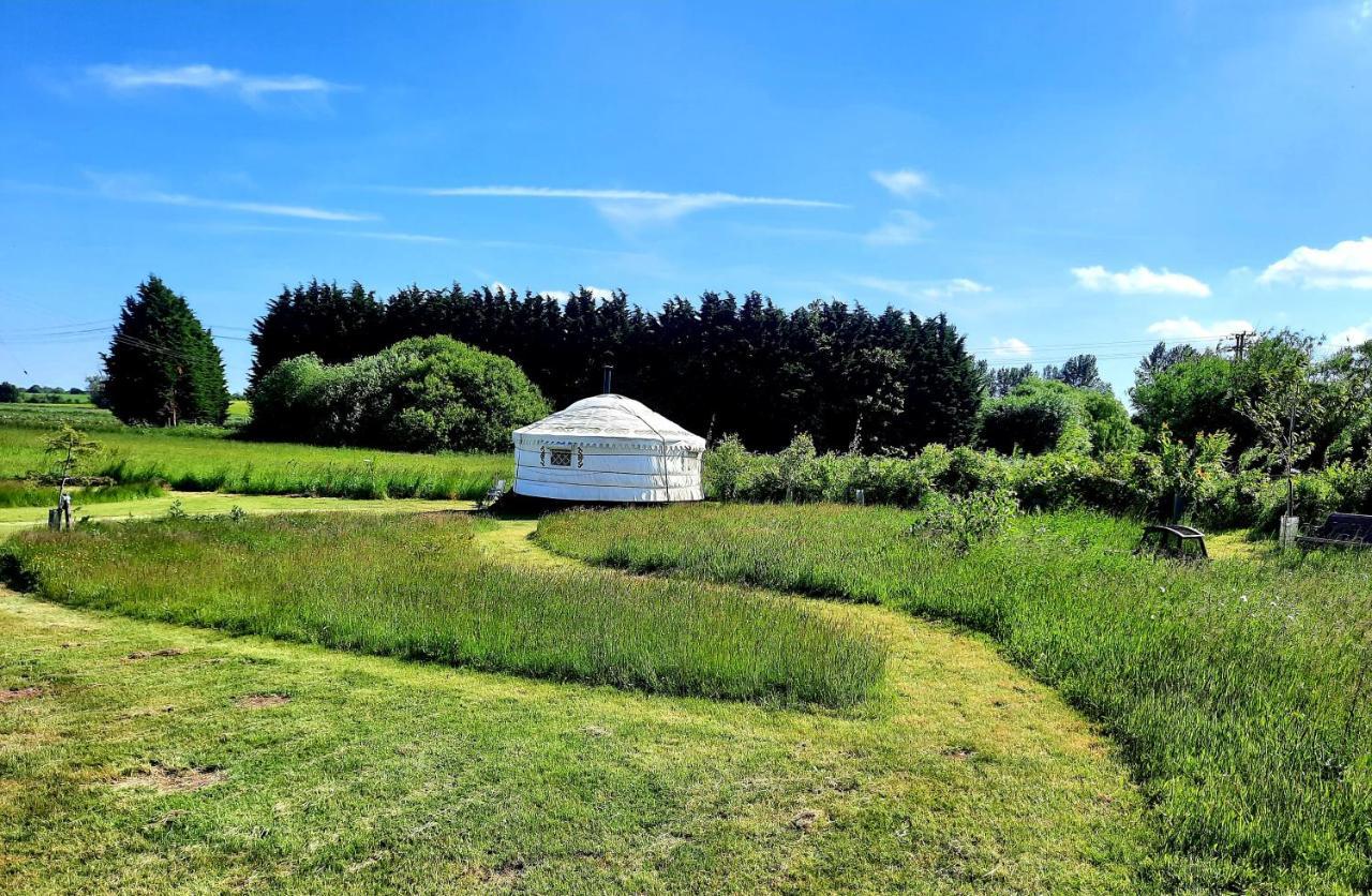 Cranfield Retreat & Glamping & Hobbit House Hotel Long Melford Exterior photo
