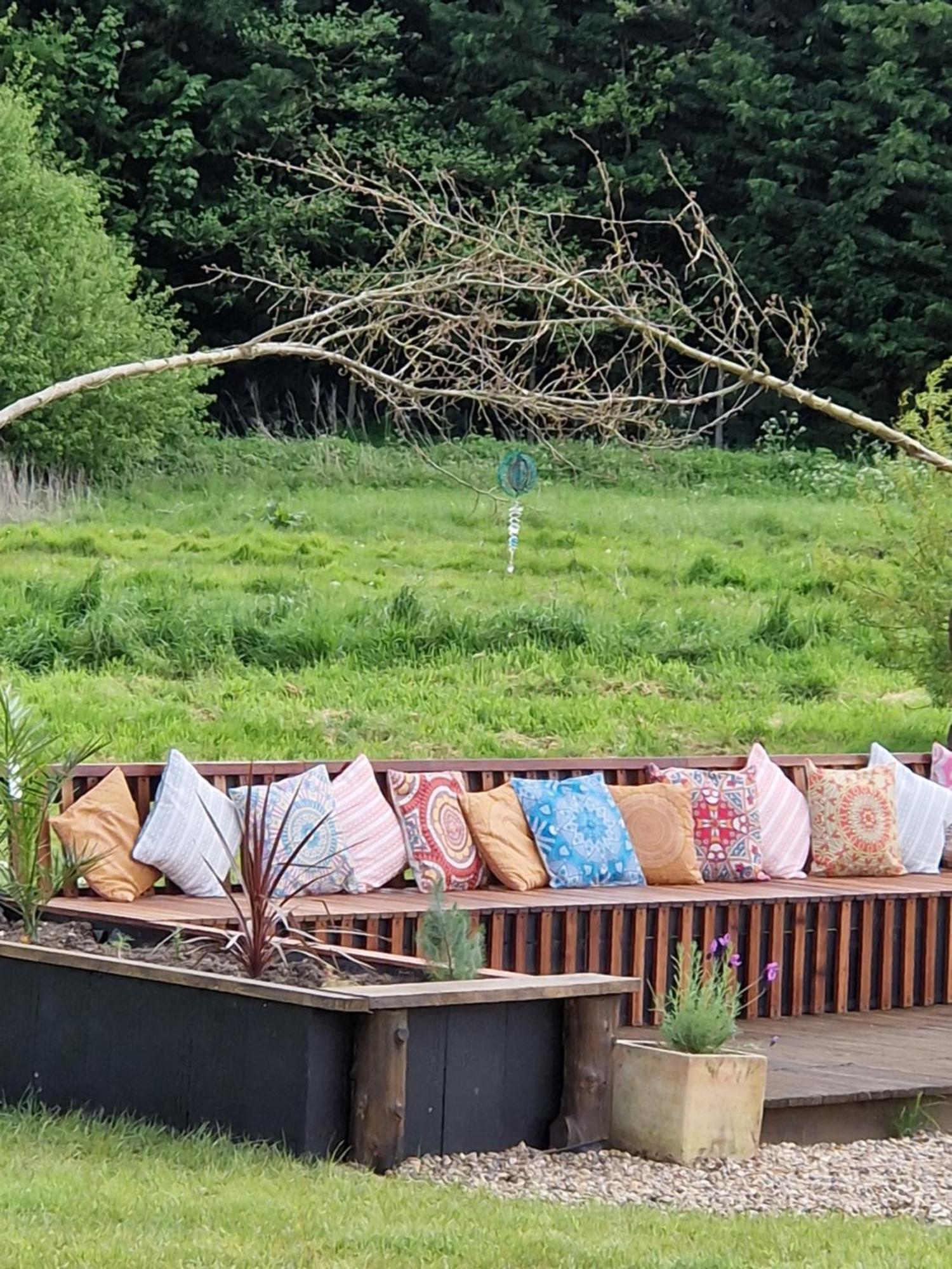 Cranfield Retreat & Glamping & Hobbit House Hotel Long Melford Exterior photo