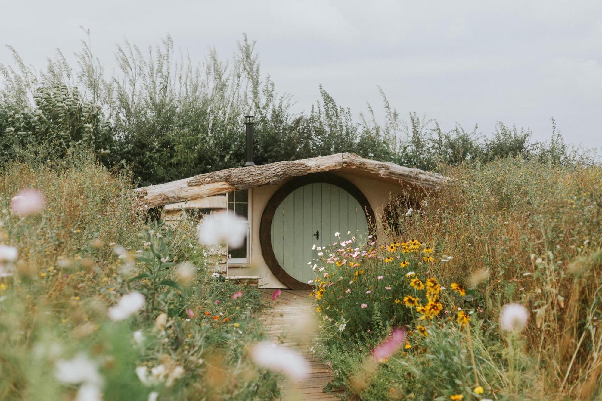 Cranfield Retreat & Glamping & Hobbit House Hotel Long Melford Exterior photo